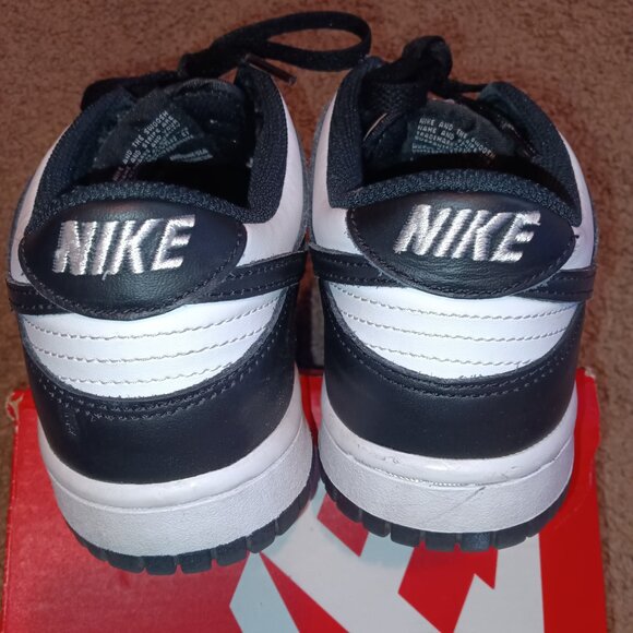 Nike Dunk Low (Grade School) - Picture 3 of 5